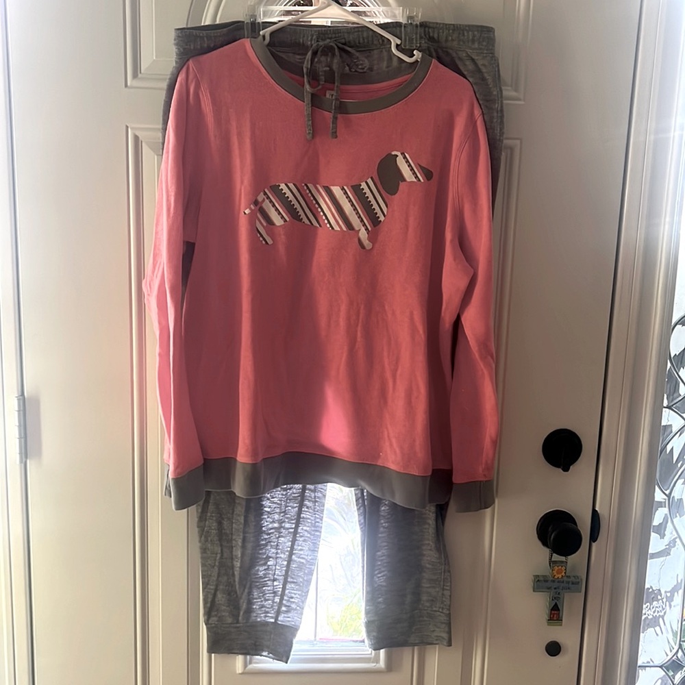 New Directions pajama set, pink sweatshirt grey pants. Women’s XL. Gently used.